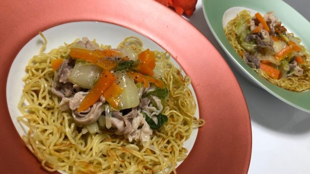 具材たっぷり あんかけ堅焼きそば 焼きそばアレンジレシピ やる気 共働き夫婦の言い訳料理と円満生活ブログ