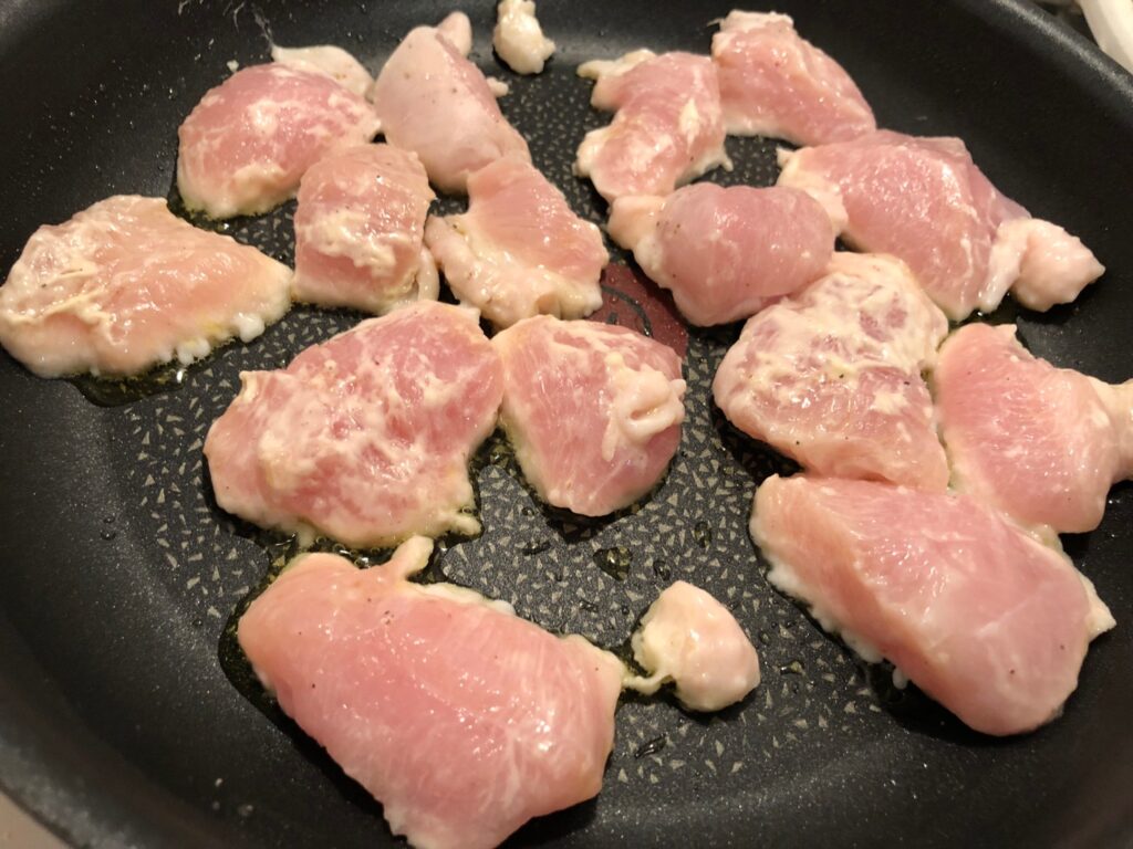 茄子と鶏胸肉のトマトチーズ煮込み ジューシー鶏胸肉のレシピ やる気 たこべいブログ